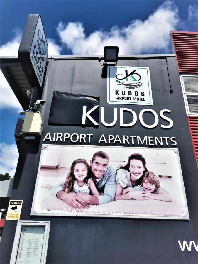 Kudos Business Suites & Airport Motel オークランド エクステリア 写真